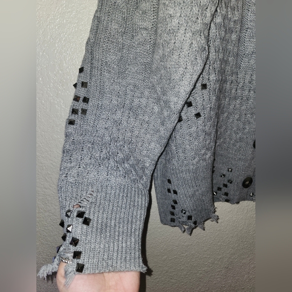 NWT HYFVE "Sterling Cardigan" Button-Up Sweater w/Studs✨️Distressing Gray🩶Large - Picture 8 of 15